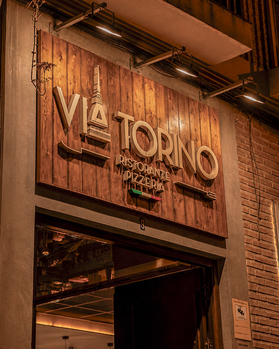 Producto italiano en Vía Torino